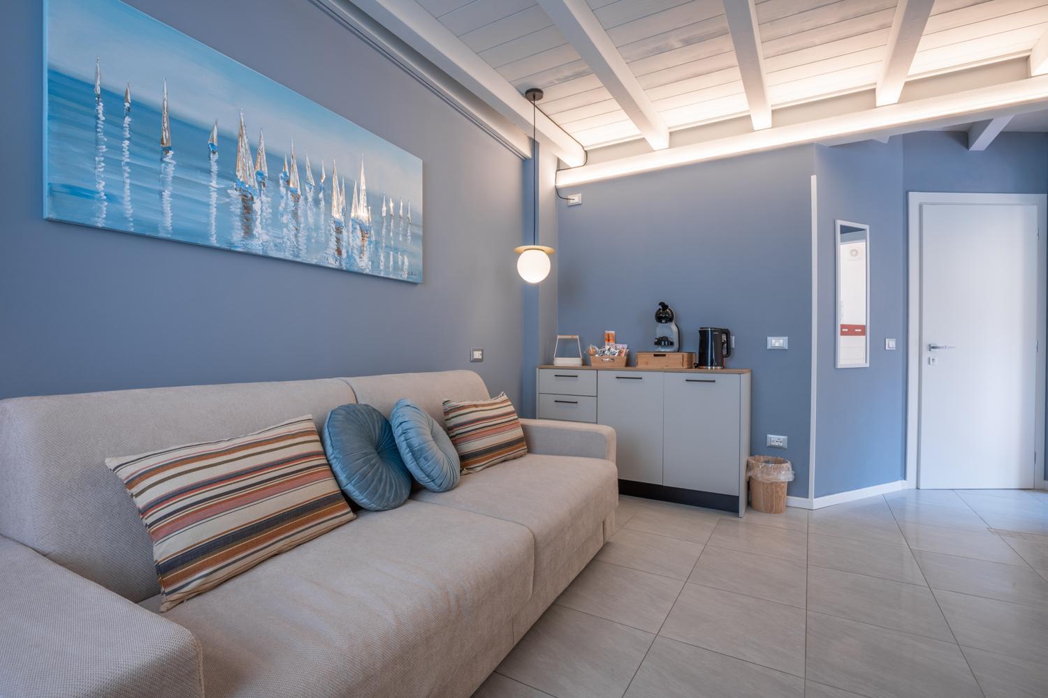 Es Rooms And Apartments Torbole Sul Garda Exterior photo