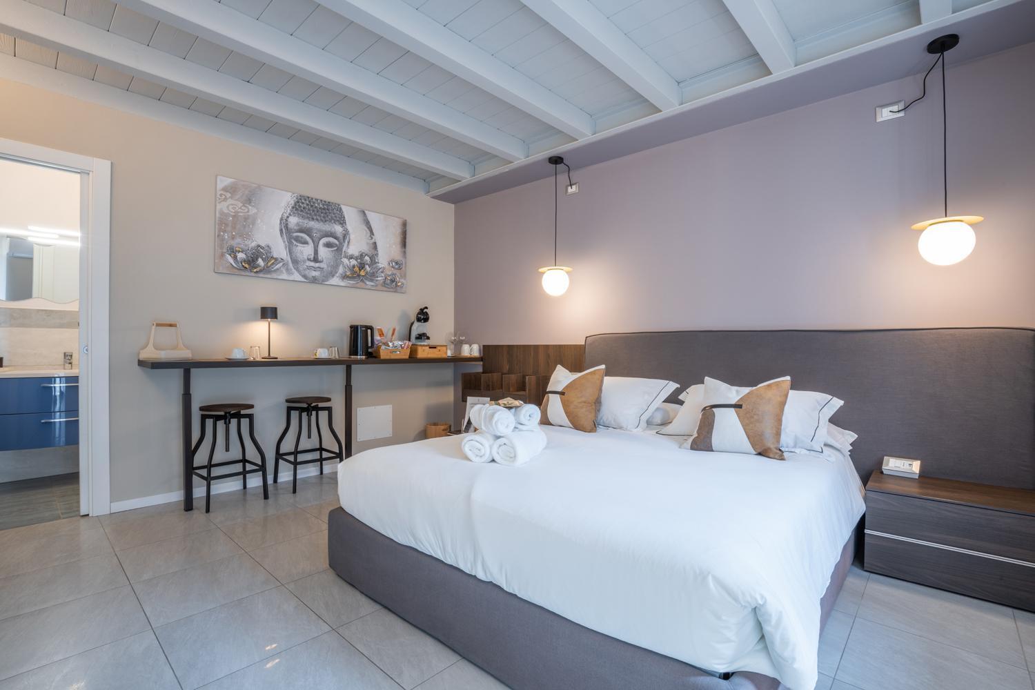 Es Rooms And Apartments Torbole Sul Garda Exterior photo